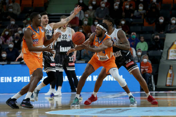 尽管穆杰莱 尽管穆杰莱