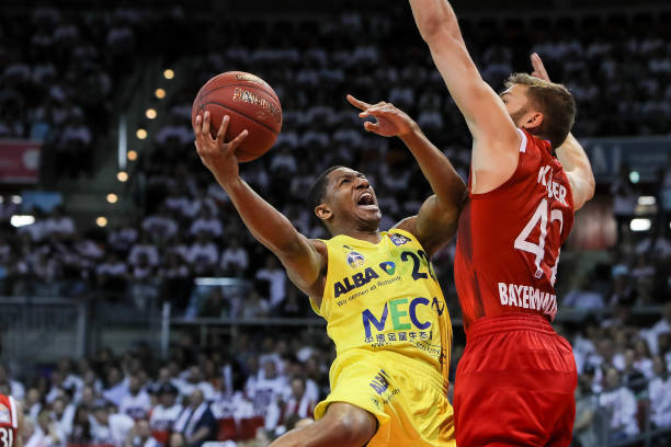 员在融入球 员在融入球