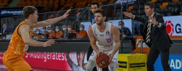 路易斯缺席 路易斯缺席