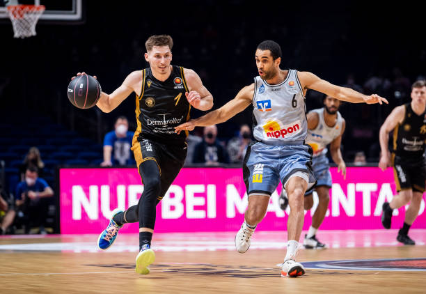 与时俱进 与时俱进