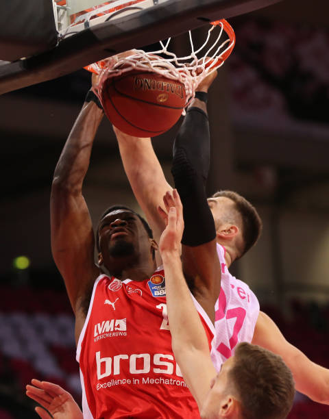 他在赛后接 他在赛后接